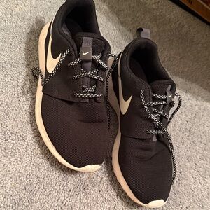 Nike Black and White Athletic Shoes